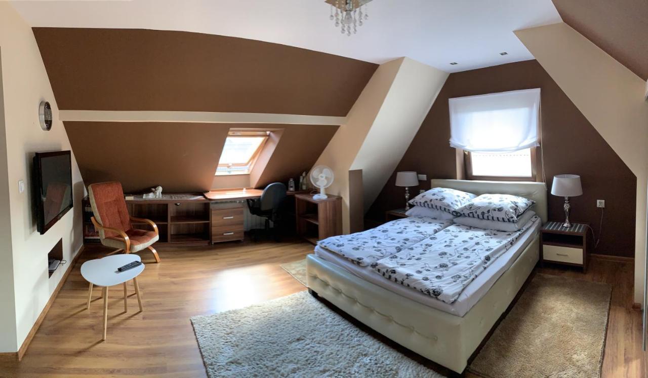 צ'ארני דונאייץ Apartament Podczerwone מראה חיצוני תמונה